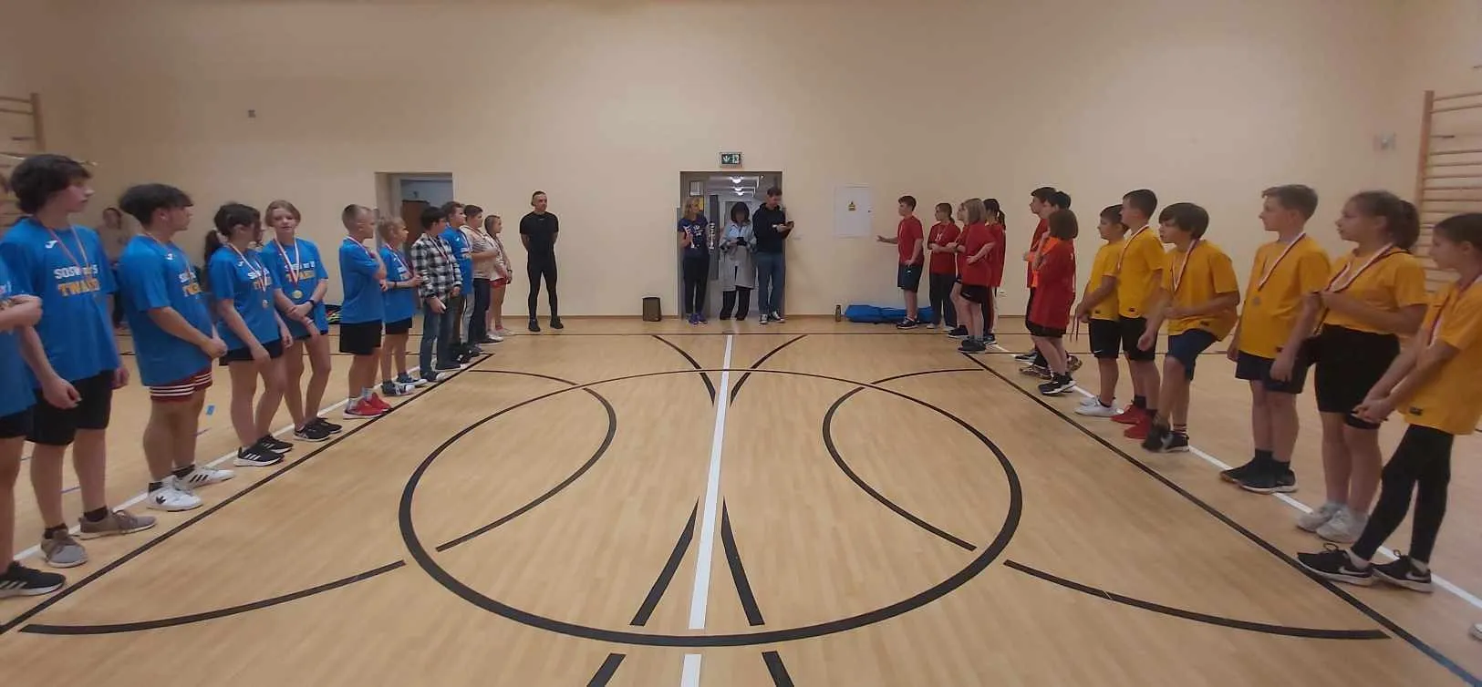 Integracyjny Turniej Unihokeja, z programu " Sportowo, blisko domu"