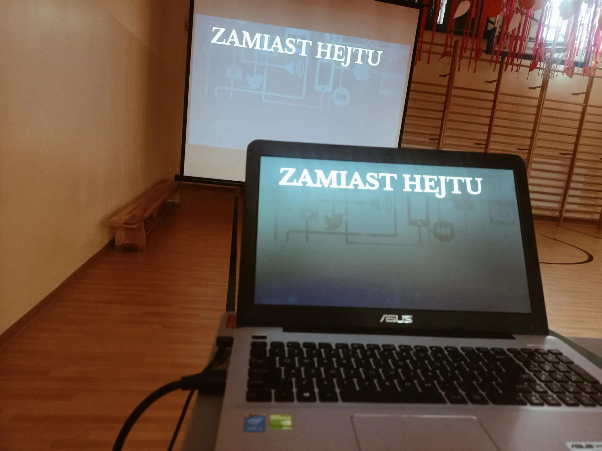 Obchody Dnia Bezpiecznego Internetu