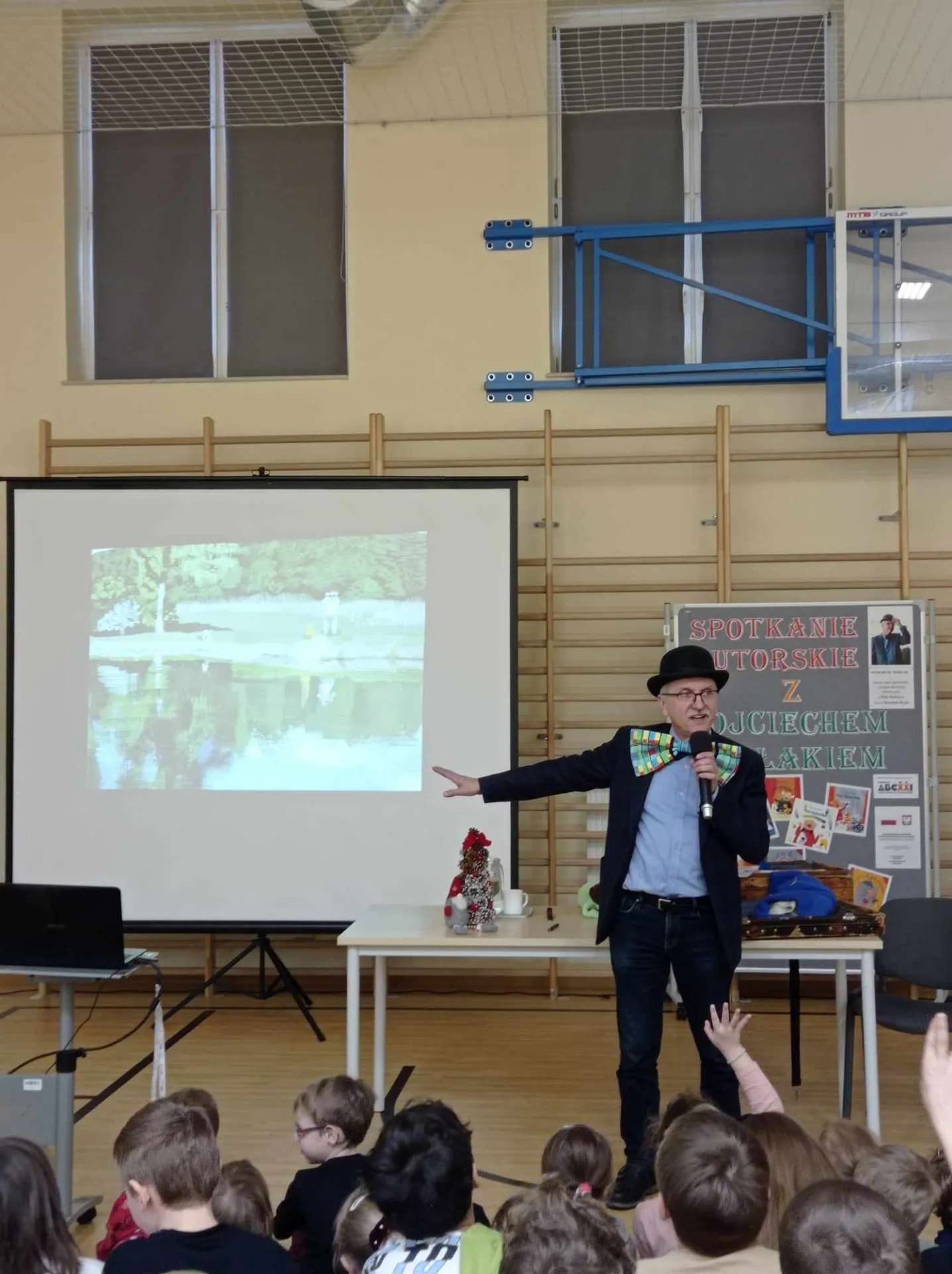 Spotkanie autorskie z Wojciechem Widłakiem