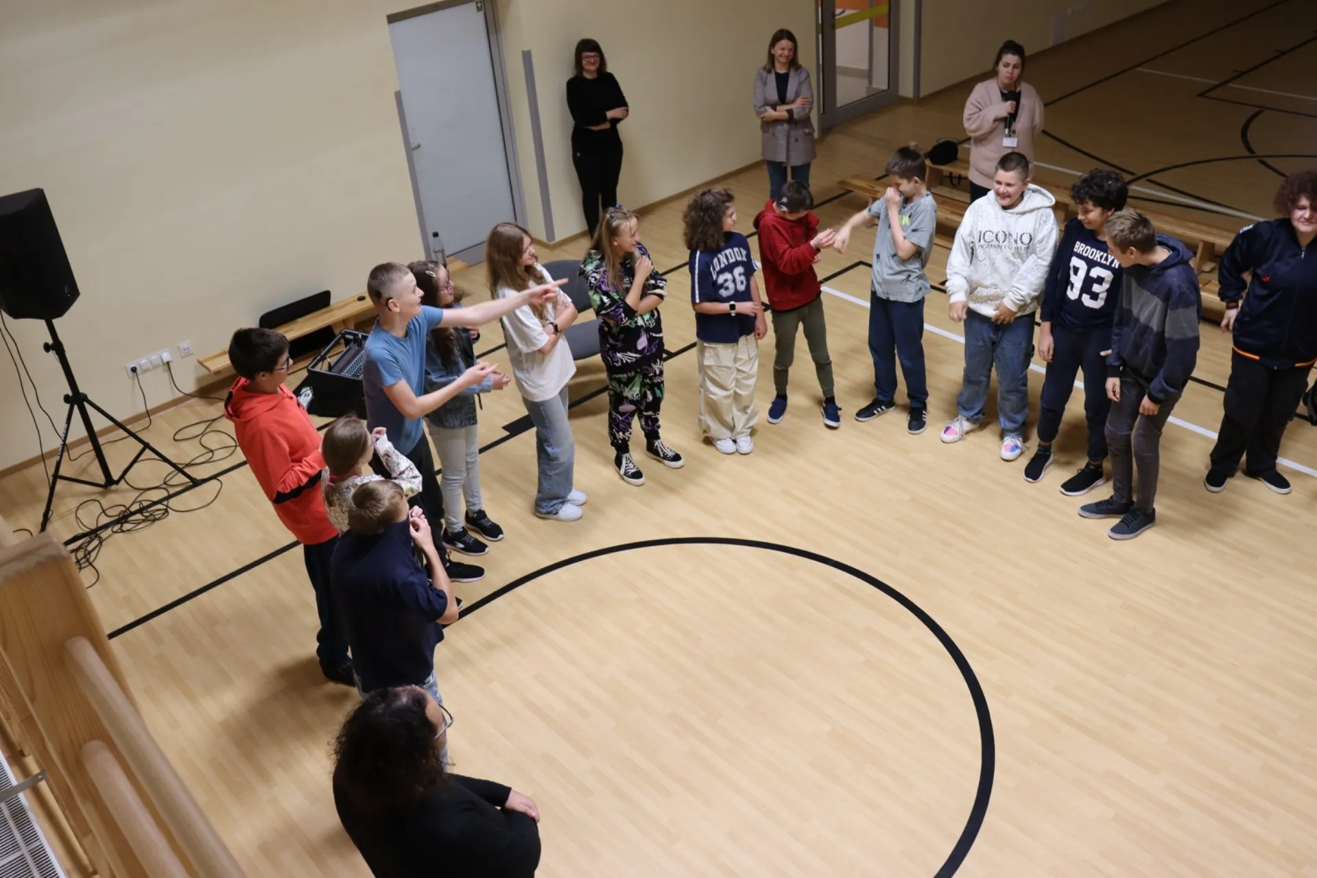 Międzynarodowy Dzień Głuchych i Języka Migowego - spotkanie z niesłyszącym aktorem