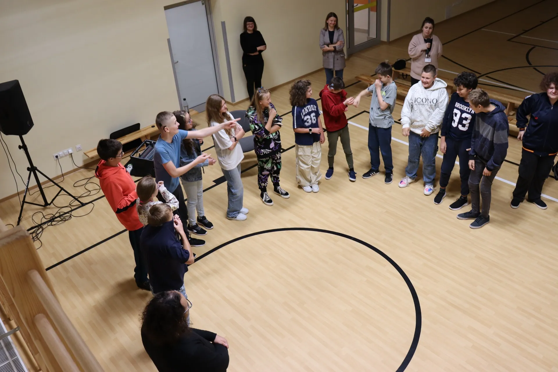 Międzynarodowy Dzień Głuchych i Języka Migowego - spotkanie z niesłyszącym aktorem