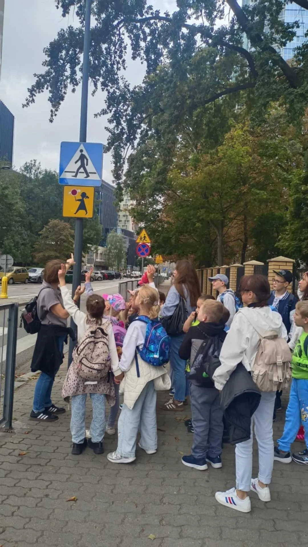 Spacer uczniów klas 1-3 z nauczycielami