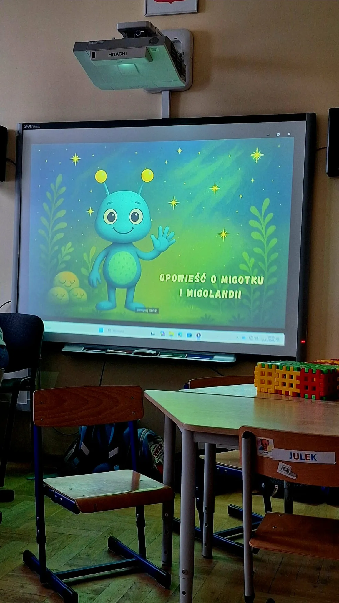 Ekran opowieści o Migotku i Migolandii