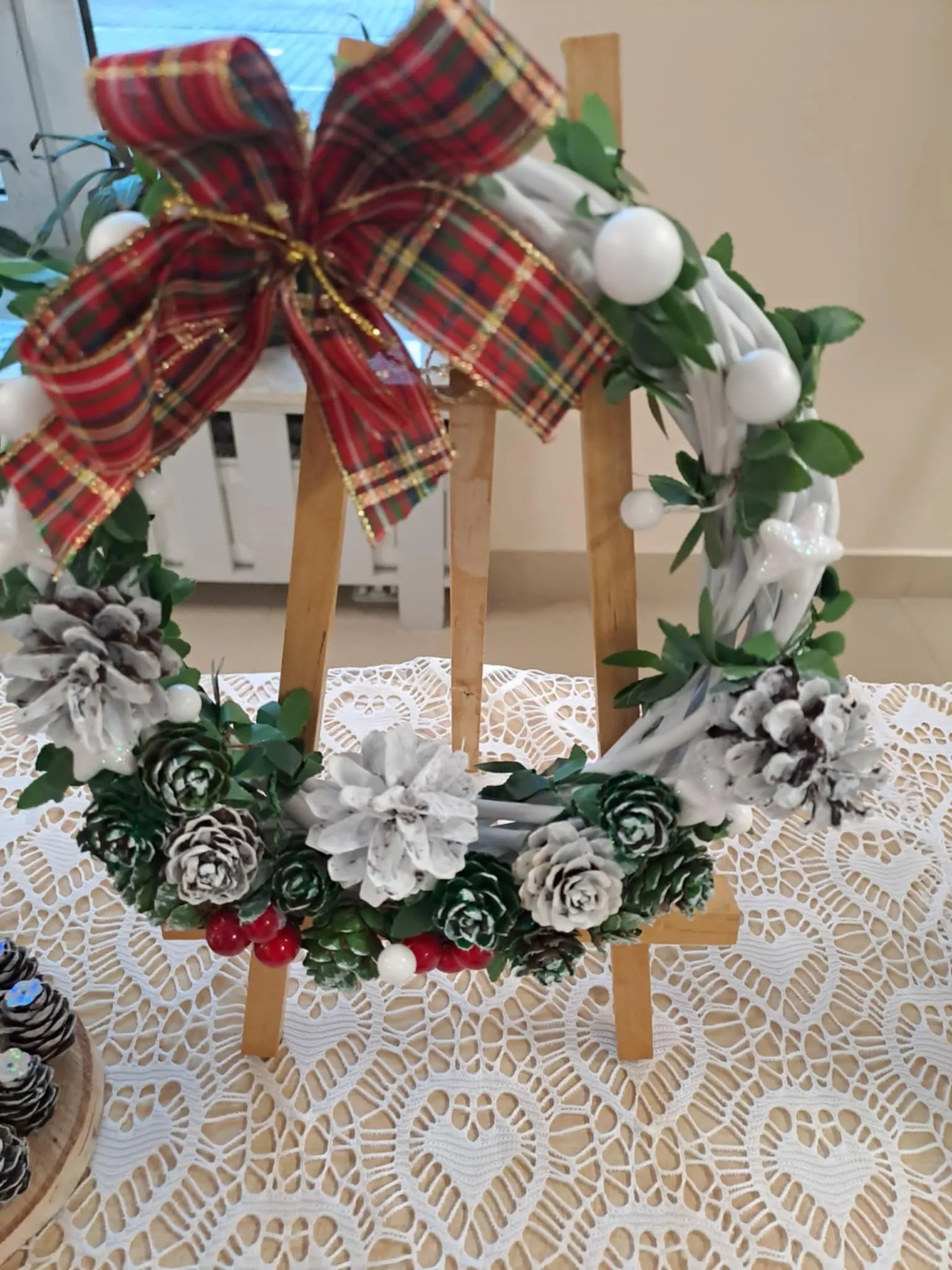 zdjęcia prac wystawionych na kiermasz bożonarodzeniowy 